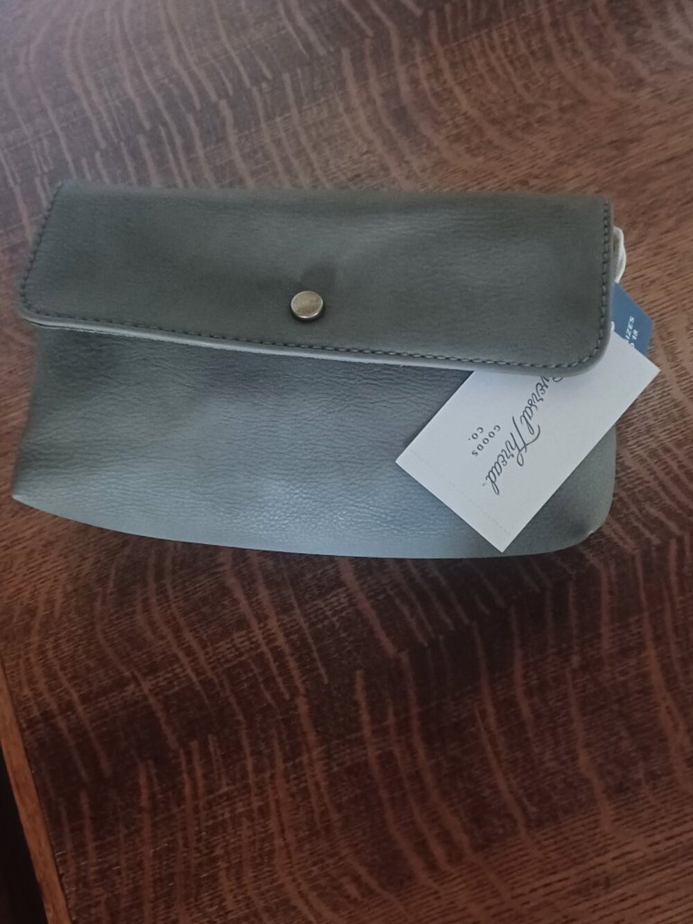 NWT Universal Thread Crossbody-Adjustable Strap -Lightweight-Soft